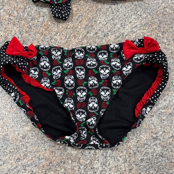 Hot Topic Skull Print Bikini with Red Accents and polka dots size medium - Picture 2 of 11